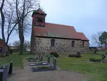 Tr�ben, evangelische Kirche, erbaut im 12. Jahrhundert, umgebaut 1867 (11.12.2024)