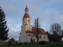 Sch�na, evangelische Kirche, erbaut im 13. Jahrhundert, erweitert nach Osten im 15. Jahrhundert (15.12.2024)