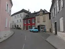 Tardets-Sorholus, H�user am Place Centrale (26.07.2018)