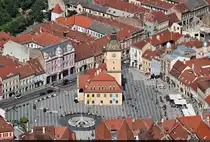Das Alte Rathaus (Casa Sfatului) in Brașov (RO) von oben.
Teleschuss vom 960 Meter hohen Hausberg T�mpa.

🕓 16.9.2024 | 12:35 Uhr