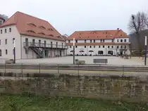 K�nigstein, Wohnh�user am Stadtplatz, erbaut im 18. Jahrhundert (29.03.2025)