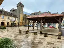 Beaumont-du-P�rigord, Markthalle, 12.04.2025