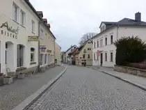 Neustadt in Sachsen, H�user mit evangelischen Diakonat in der Dresdner Stra�e (30.03.2025)