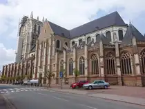 Aire-sur-la-Lys, Kollegiatskirche St. Pierre, erbaut im 16. Jahrhundert (25.04.2025)