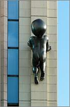 Diese Figur schm�ckt die Au�enwand des Casinos in Blankenberge. 12.09.08 (Jeanny)