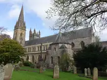 Llandaff, Kathedrale St. Peter und Paul, erbaut ab 1120 durch Bischof Urban, S�dwestturm erbaut 1869 (27.04.2025)