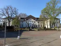 Bahrendorf, Schloss, erbaut von 1908 bis 1912 nach Pl�nen des Architekten Paul Schultze-Naumburg (15.04.2025)