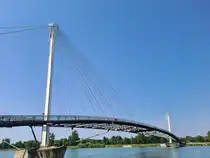 Rheinbr�cke bei Kehl am 07.06.2023. Auf der anderen Seite befindet sich das Ufer von Stra�burg.