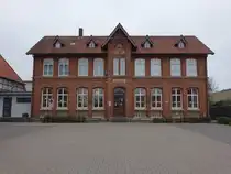 Delligsen, altes Schulhaus in der Rotestra�e (17.04.2025)