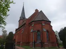 Gro� Escherde, evangelische St. Johannes Kirche, erbaut 1891 nach Pl�nen von Werner S�chtig (19.04.2025)