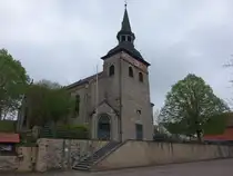 Sorsum, Pfarrkirche St. Kunibert, erbaut von 1887 bis 1888 im Stil der Neoromanik (19.04.2025)