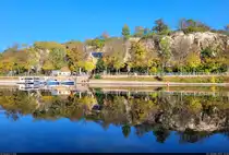 Riveufer mit Heinefelsen in Halle (Saale) bei bestem Herbstwetter. Nicht zu vermuten, dass man hier fast mitten in der Stadt ist.
Aufgenommen von der Nordspitze der Pei�nitzinsel.

🕓 23.10.2024 | 12:48 Uhr