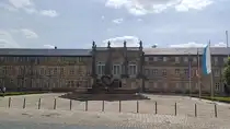 Bayreuth - Residenzplatz mit Neuem Schloss und Markgrafenbrunnen, 18.06.2025