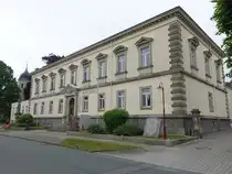 Neusalza, Rathaus in der Kirchstra�e, Neorenaissancegeb�ude von 1880 (05.06.2025)