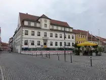 Hoyerswerda, altes Rathaus von 1449 am Marktplatz (08.06.2025)
