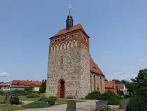 Frankena, evangelische St. Pantaleon Kirche, erbaut im 13. Jahrhundert (09.06.2025)