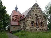 Go�mar, evangelische Kirche, Feldsteinkirche aus dem 14. Jahrhundert (09.06.2025)