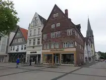 Detmold, Giebelh�user in der Sch�lerstra�e (15.06.2025)