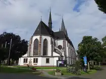 Bad Lippspringe, Pfarrkirche St. Martin, neugotische Hallenkirche, erbaut von 1899 bis 1900 (16.06.2025)