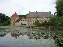 Wasserschloss Tatenhausen, erbaut ab 1540 im Stil der Weserrenaissance (16.06.2025)