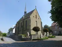 Robringhausen, evangelische St. Lucia Kapelle, erbaut 1882 (18.06.2025)