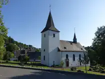 Brunskappel, Pfarrkirche St. Servatius, Westturm erbaut im 13. Jahrhundert, Langhaus von 1763 (20.06.2025)