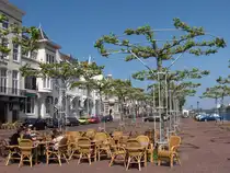 Sch�ner Platz zum Verweilen. Am Hafen von Middelburg, der Hauptstadt der niederl�ndischen Provinz Zeeland.