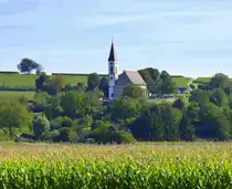 Nimburg, Blick zur evangelischen Bergkirche au�erhalb des Ortes, erbaut 1517, war Teil eines abgebrochenen Klosters, Sept.2025