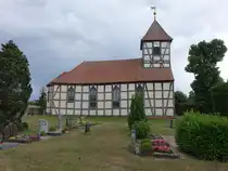 Semlin, evangelische Fachwerkkirche, Saalkirche erbaut von 1730 bis 1732 (07.07.2025)