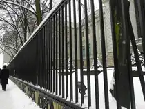 Zaun vor der Russischen Botschaft in Berlin am 30.12.2010.