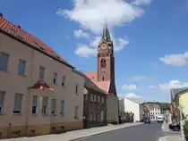Ketzin, kath. Pfarrkirche Maria Rosenkranzk�nigin, erbaut von 1910 bis 1911 durch J. Welz (10.07.2025)