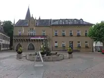 Bad Sobernheim, Rathaus am Marktplatz, erbaut von 1861 bis 1863 (26.07.2025)
