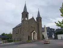 Wiebelsheim, Pfarrkirche St. Peter und Paul, erbaut von 1846 bis 1847 (27.07.2025)