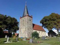 Hermsdorf, evangelische St. Laurentius Kirche, erbaut im 12. Jahrhundert (11.08.2025)
