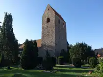 Badingen, evangelische Kirche, gemauerter Findlingsbau, erbaut im 13. Jahrhundert (12.08.2025)