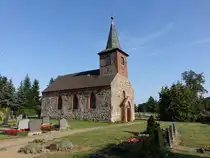 Badel, evangelische Kirche, Feldsteinkirche aus dem 14. Jahrhundert (13.08.2025)