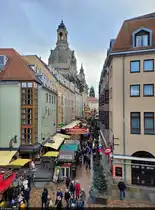 M�nzgasse in Dresden zur Adventszeit, mit der Frauenkirche im Blick.
Aufnahmeort ist die Br�hlsche Terrasse.

🕓 22.12.2024 | 14:24 Uhr