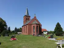 Lohne, evangelische St. Nikolaus Kirche, Backsteinkirche von 1896 (13.08.2025)