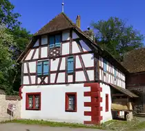 Ungersheim, ECO-Museum, mittelalterliches Wohnhaus eines Bauerngutes aus dem Elsa�, Mai 2025