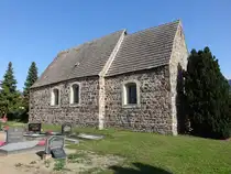 Vietzen, evangelische Kirche, Feldsteinkirche aus dem 13. Jahrhundert (13.08.2025)