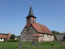 Baars, evangelische Kirche, Feldsteinkirche aus dem 15. Jahrhundert (14.08.2025)