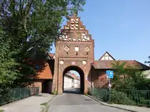 Salzwedel, Steintor, n�rdlicher Eingang in die Hansestadt, erbaut 1530 (14.08.2025)