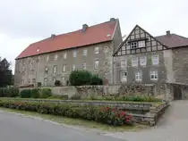 Warberg, Wasserburg, erbaut im 13. Jahrhundert, heute Bundeslehranstalt (16.08.2025)