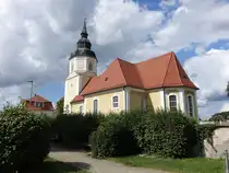 Gro�kmehlen, evangelische St. Georg Kirche, erbaut im 15. Jahrhundert, Umbauten 1618 und 1716 (06.09.2025)