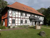 Bevenrode, altes Pfarrhaus, erbaut 1802, heute Ortsb�cherei (16.09.2025)