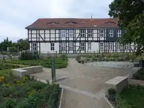 Gifhorn, Fachwerkhaus Langer Jammer in der Schlo�stra�e,  ehemaliger Sitz der Amtsrichter und Amtsschreiber mit Arrestzellen, erbaut 1540 (17.09.2025)