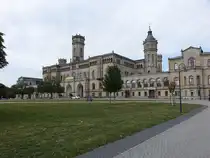 Hannover, Welfenschloss, neugotische Vierfl�gelanlage erbaut von 1857 bis 1866 durch K�nig Georg V. (20.09.2025)