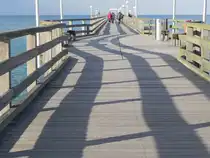 Die Seebr�cke im Ostseebad Binz auf der Insel R�gen am 06.05.2015. Sie ragt als R�gens zweitl�ngste Seebr�cke insgesamt 370 Meter weit in die Ostsee hinein.