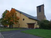 Wittlich, Pfarrkirche St. Bernhard, erbaut von 1953 bis 1955 (09.10.2025)
