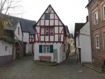 Ediger, Fachwerkhaus in der Oberbachstra�e (07.11.2025)